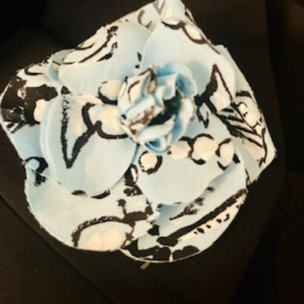 CHANEL RARE Camellia Broach  NWOT